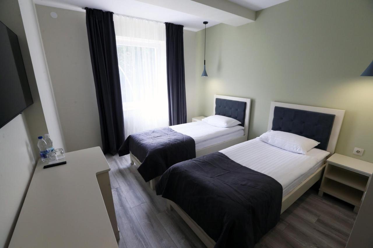 Hotel Golden Lemon Готель Золотий Лимон Leópolis Exterior foto